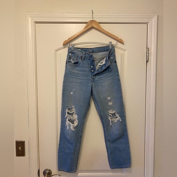 Levi’s 501 High Waisted Jeans - Picture 4 of 5
